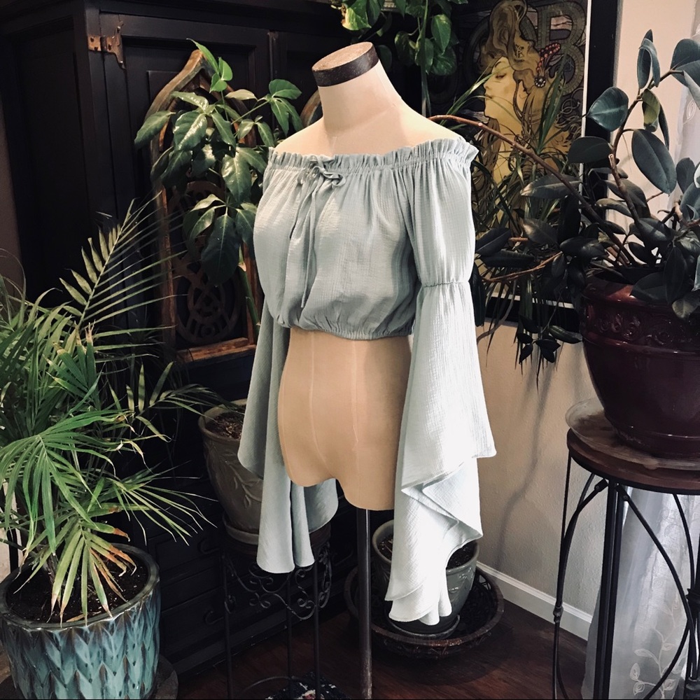 Maggie May papillon butterfly Sleeve peasant top - Picture 4 of 8